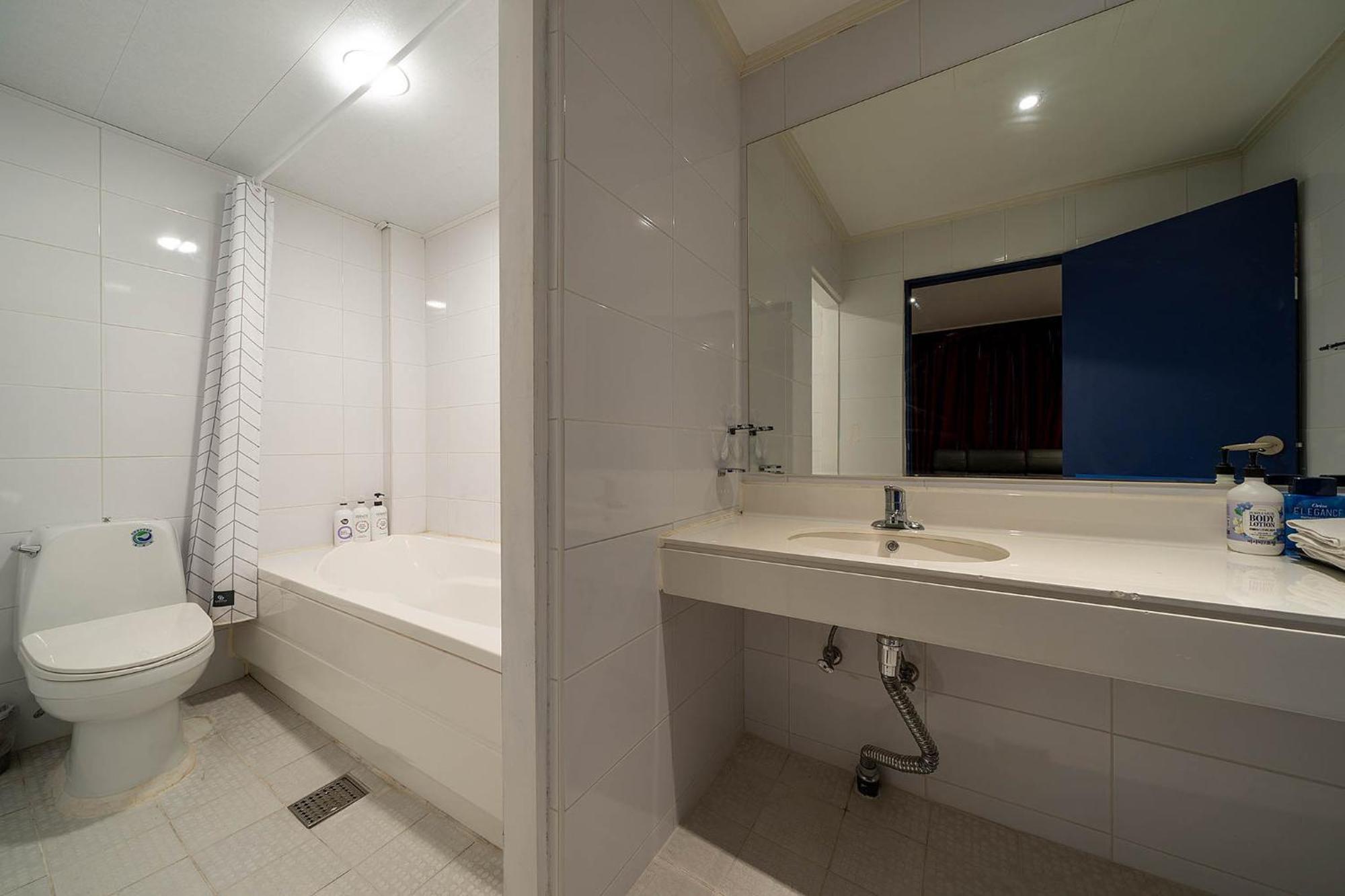 Pacific7 Hotel Pyeongtaek Ngoại thất bức ảnh