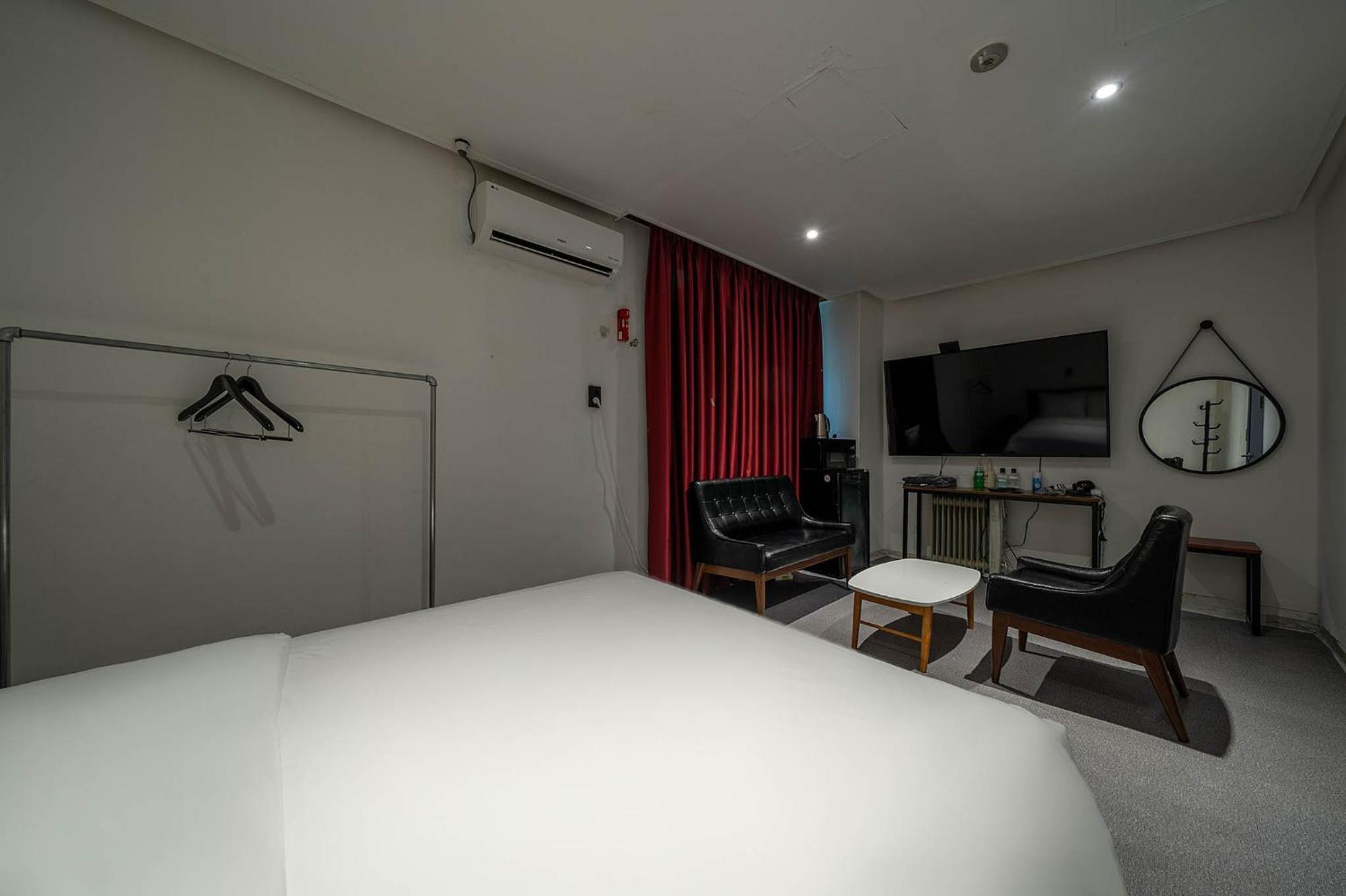 Pacific7 Hotel Pyeongtaek Ngoại thất bức ảnh